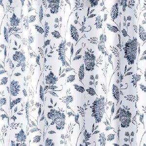 TOMMY BAHAMA SUNKIST DAYS 100% Cotton Shower Curtain EUC Cottage Coastal Blu/Wh